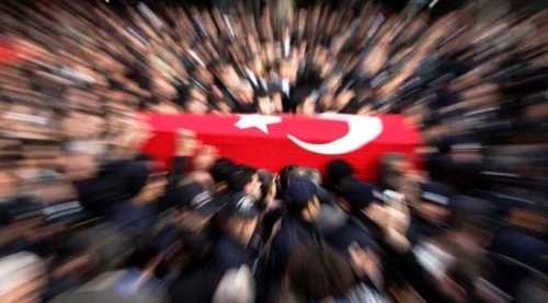 Fırat Kalkanı'nda 2 askerimiz şehit oldu