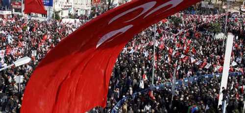 FLAŞ... MHP'DE KURULTAY DURDURULDU