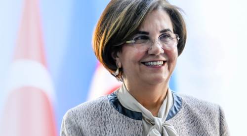 Flaş adaylık başvurusu: Gaye Usluer…