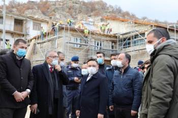 Frig Eserlerinin Bulunduğu Köyde 148 Ev Yenilenecek
