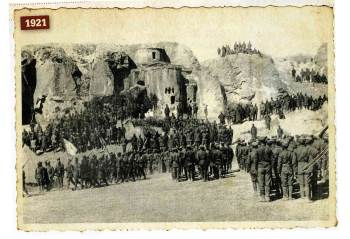 Frig Vadisi’Nin Yunan İşgali Altındaki Yıllara Ait Fotoğrafları Ortaya Çıktı
