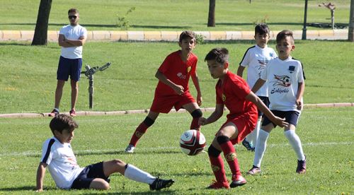 Futbol şöleni başladı
