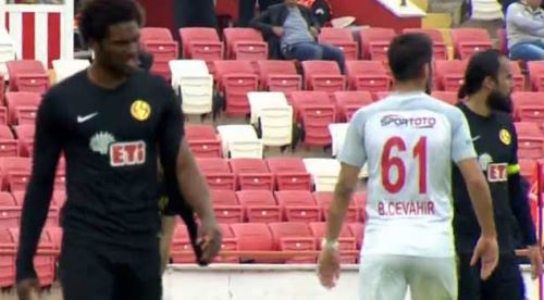 Futbolcumuzu bu hale getirdiler! Yayıncı kuruluş...