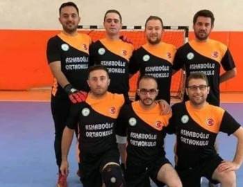 Futsal Turnuvasında Kütahya’Yı Emetli Öğretmenler Temsil Edecek
