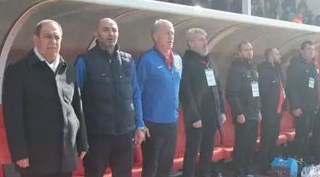 Galibiyeti onlara armağan etti