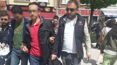 Gardiyan ve zabıt katipleri adliyede