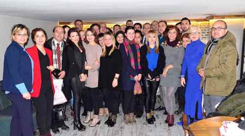 Gazetecilere yüzde yüz indirim yaptı