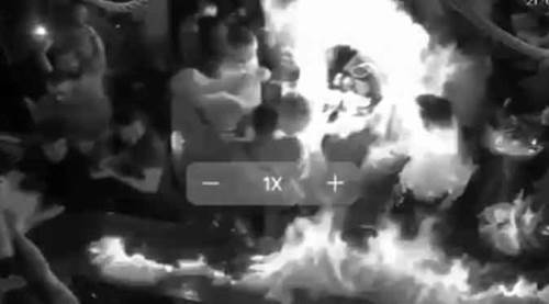 Gece kulübünde alev alev yandılar