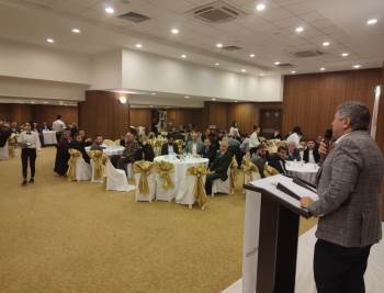 Gediz Belediyesi’Nden Teşekkür Yemeği
