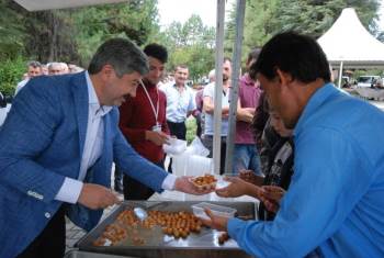 Gediz Belediyesi’Nden Vatandaşlara Lokma İkramı
