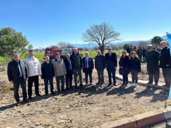 Gediz’De 150 Karaçam Toprakla Buluştu
