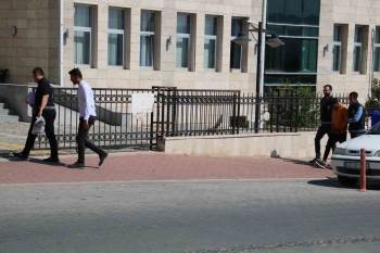 Gediz’De 4 Milyon Lira Dolandıran Şahıslar Yakalandı
