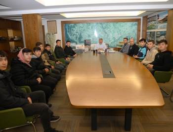 Gediz’De Belediye Destek Veriyor, Öğrenciler Üretiyor
