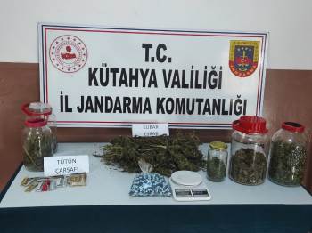 Gediz’De Jandarmadan Uyuşturucu Operasyonu
