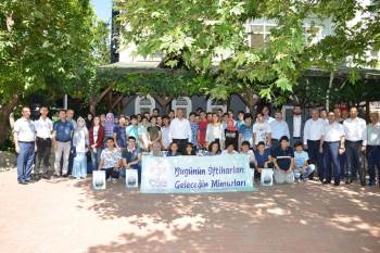 Gediz’De Lgs’De Başarılı Olan Öğrenciler Ödüllendirildi