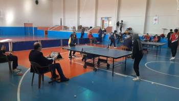 Gediz’De Masa Tenisi Turnuvası Düzenlendi
