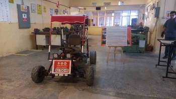 Gediz’De Meslek Lisesi Öğretmen Ve Öğrencilerinin Yaptığı Güneş Enerjisi İle Çalışan Araç
