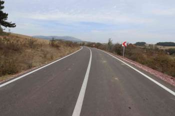 Gediz’De Polat-Yenigüney Yolu’Na Bsk Asfalt
