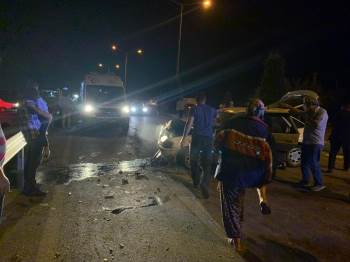 Gediz’De Trafik Kazası; 1 Ölü 6 Yaralı
