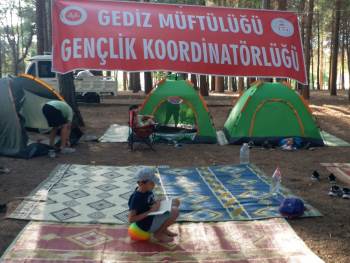 Gediz’De Yaz Kur’An Kursu Öğrencileri Kampta Buluştu
