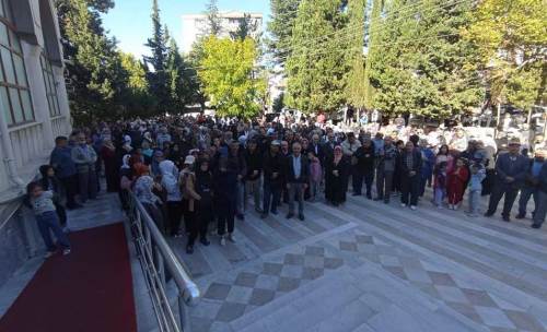 Gediz’den 31 kişilik umreci grubu kutsal yolculuğa çıktı