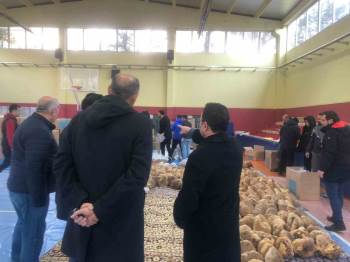 Gediz’Den Deprem Bölgesine 10 Bin Köy Ekmeği
