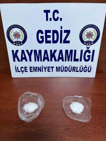 Gediz’E Uyuşturucu Getiren 2 Şahıs Yakalandı
