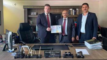 Gediz İlçe Milli Eğitim Müdürlüğü ’Mesem Ustalık Telafi Programı’Nı Tanıttı
