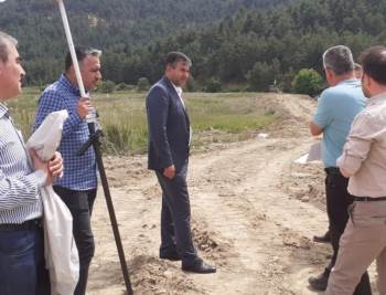 Gediz Ilıca Bölgesinde Dere Islahı Ve Köprü Yapımı Başladı
