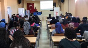 Gediz Myo’Da ‘Hayat Arkadaşımı Nasıl Seçerim’ Konulu Seminer
