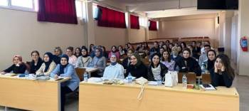 Gediz Sağlık Hizmetleri Meslek Yüksekokulunda Oryantasyon Eğitimi
