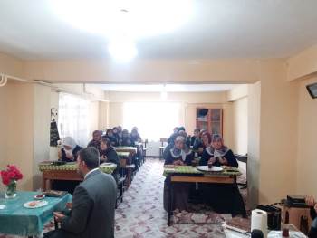 Gedizli Kadınlar, Kur’An-I Kerim’İ Okumayı Öğrendi
