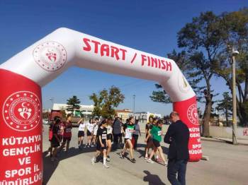 Gedizli Sporculardan Atletizm Başarısı
