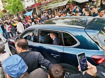 Gedizliler Yağmur Altında Togg’U Bekledi
