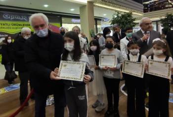 Geleceğin Ressamlarından Sergi
