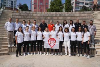 Geleceğin Voleybolcularıyla İle Bir Araya Geldi
