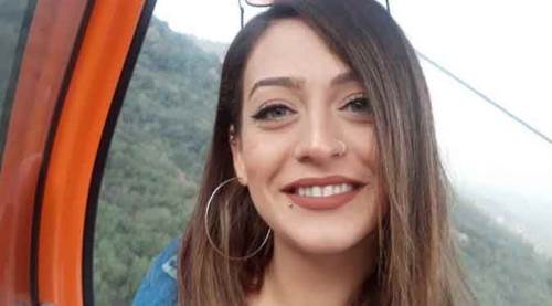 Genç kadın yatağında ölü bulundu! Cinayet...