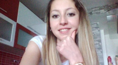 Genç kadının çıplak cesedi ormanda bulundu