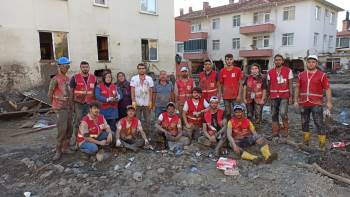 Genç Kızılay Bozkurt’Tan Kentten Geri Döndü
