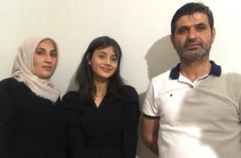 Genç Kızın Resim Yeteneği Herkesi Hayran Bırakıyor
