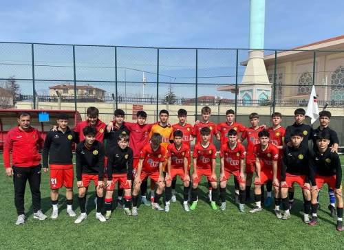 Genç Şimşekler takılmadı