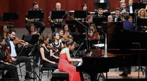 Genç solistlerden muhteşem konser