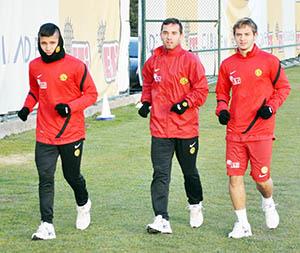 Gençler forma bekliyor