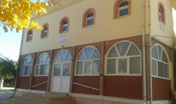 Gençler İçin Köye Kütüphane Kuracak
