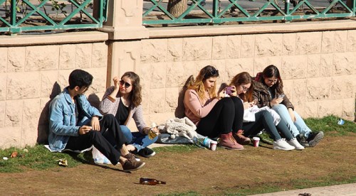 Gençler sıcak havanın tadını çıkardı