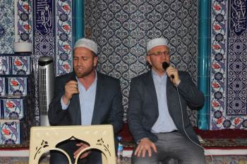 Gençler Tüm Şehitler İçin Mevlit Okuttu
