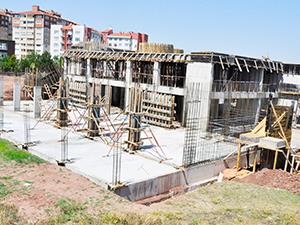 Gençlik Merkezi yükseliyor