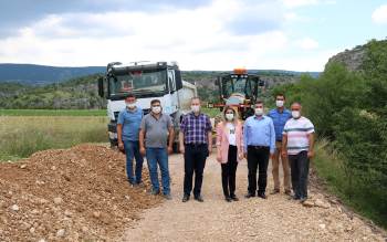 Genel Sekreter Bayrakçı, Köylülerin İçme Suyu Ve Yol Talepleri Dinledi
