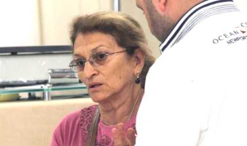 GERÇEK POLİSE İNANMADI EVİNİ KAPTIRDI