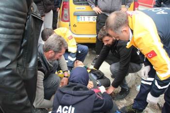 Geri Geri Manevra Yaparken Yayaya Çarptı
